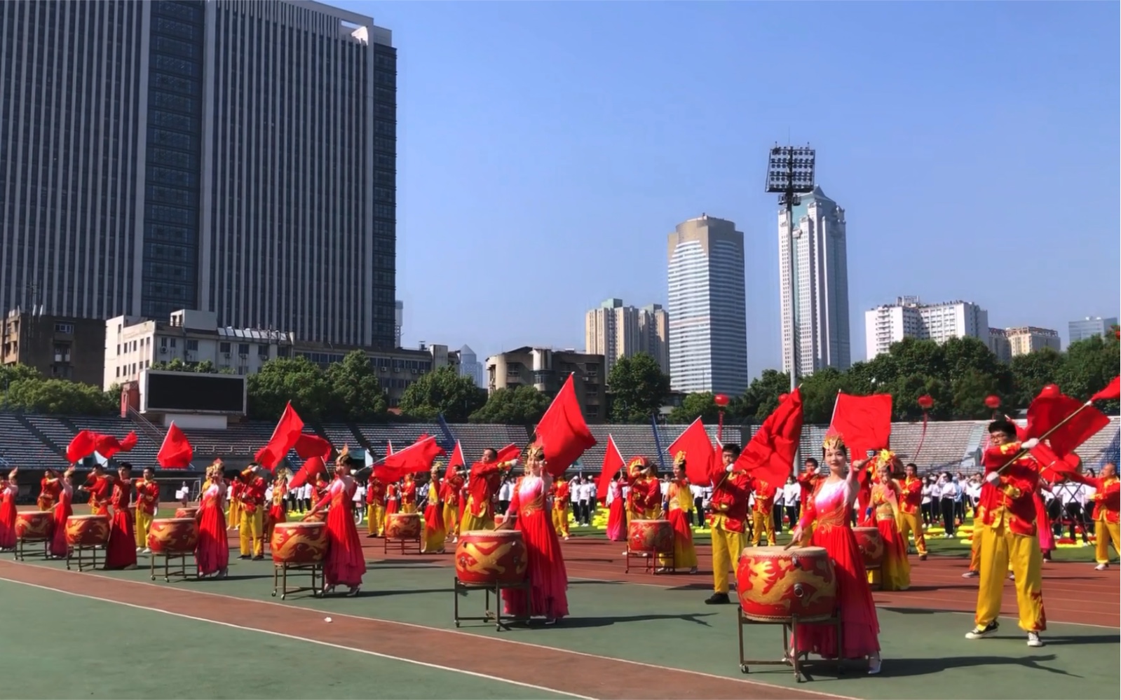 [图]武汉水鼓演出 旗鼓飞扬 旗鼓相当 中华鼓魂表演 50人 湖北省金帝歌舞团 全国演出邀约 小天老师 18672791302