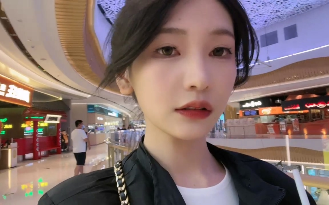 叶知秋vanessa-2023-05-01-秋:赶飞机;随缘播