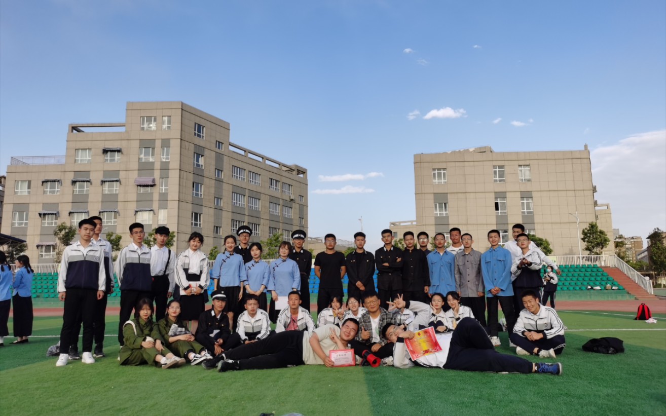 昌吉市第九中学五月二十日话剧表演《破晓》_哔哩哔哩_bilibili