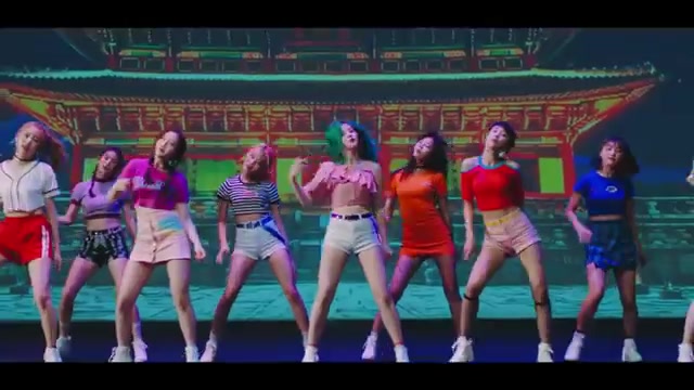 [图][MV] 韩国女团MOMOLAND _ BAAM(MV)