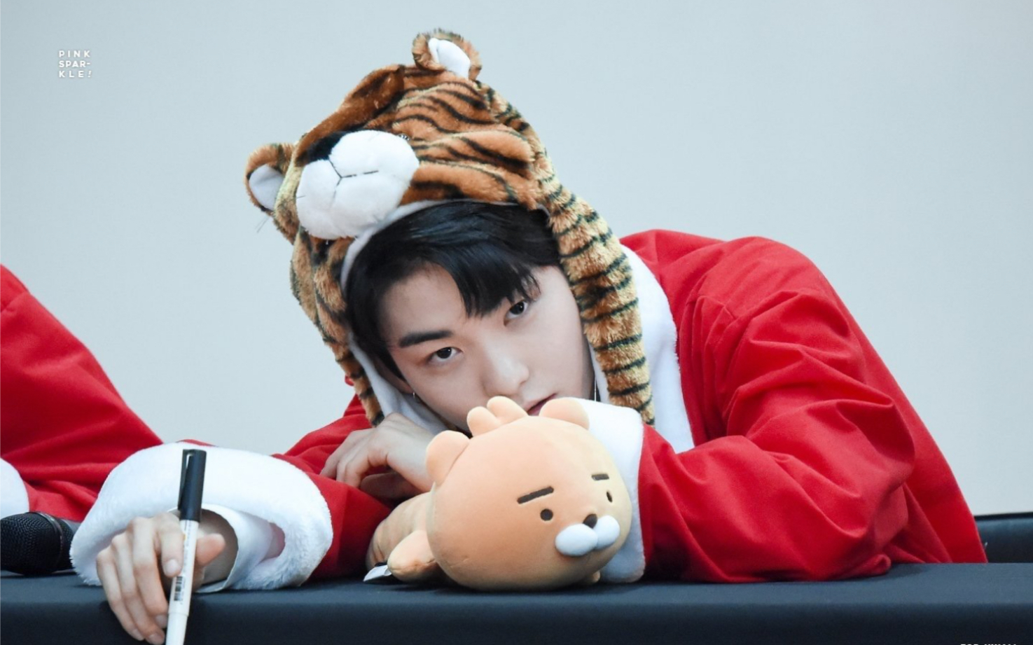 【许玹準/hwall】【theboyz】道具越多,福利越多(渣翻)