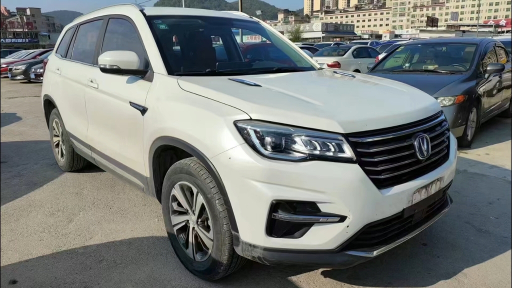 新到19年18款长安cs75,1.5t自动天窗带中控大屏,批发 只要5.