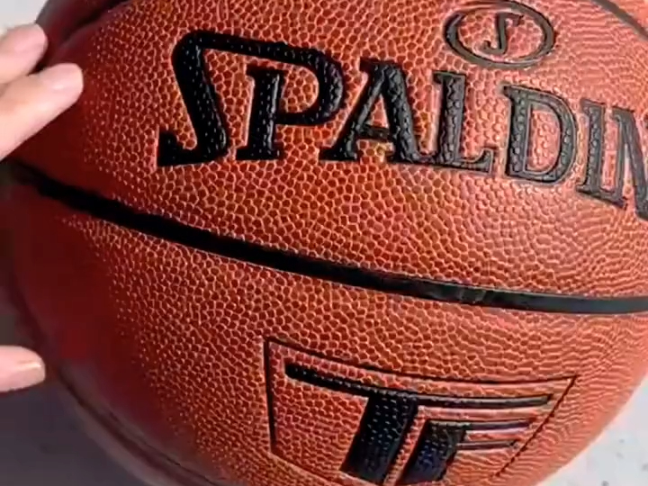 斯伯丁篮球 spalding /斯伯丁标准七号篮球,经典款配色篮球,室内外