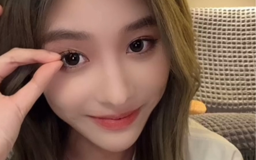 說到睫毛姐姐老得意的090909