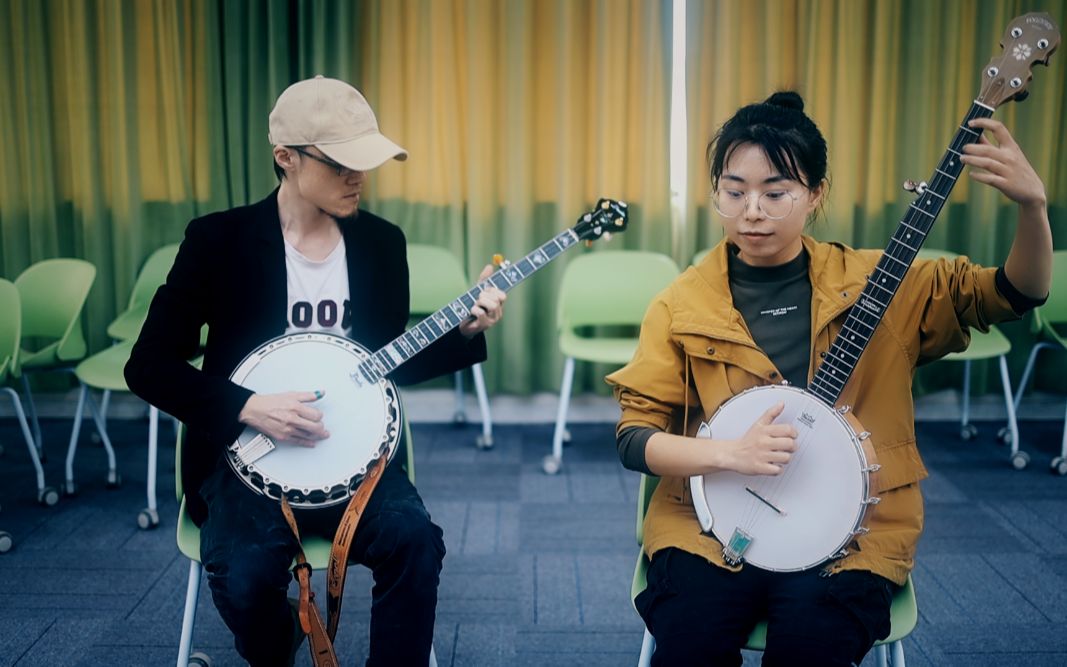 蓝草人物志之old time banjo player 徐菽明首个在学校乐团开展old time音乐的音乐老师哔哩哔哩bilibili