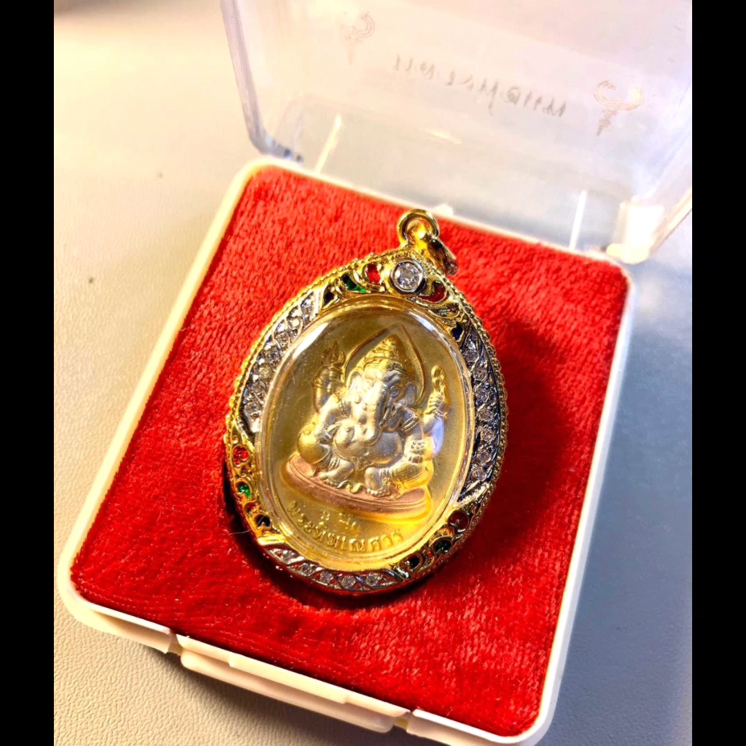 龙婆洪2547象 四面 镀金壳带盒