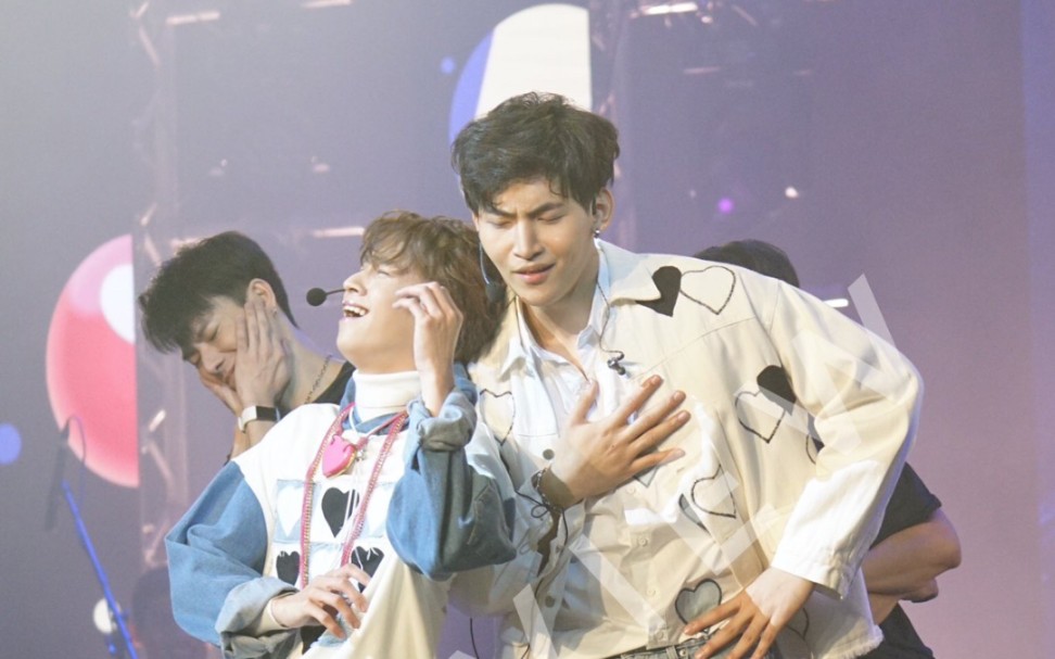 ohmfluke超话20200712ohm生日见面会第一场精彩合集多崽来了他带着