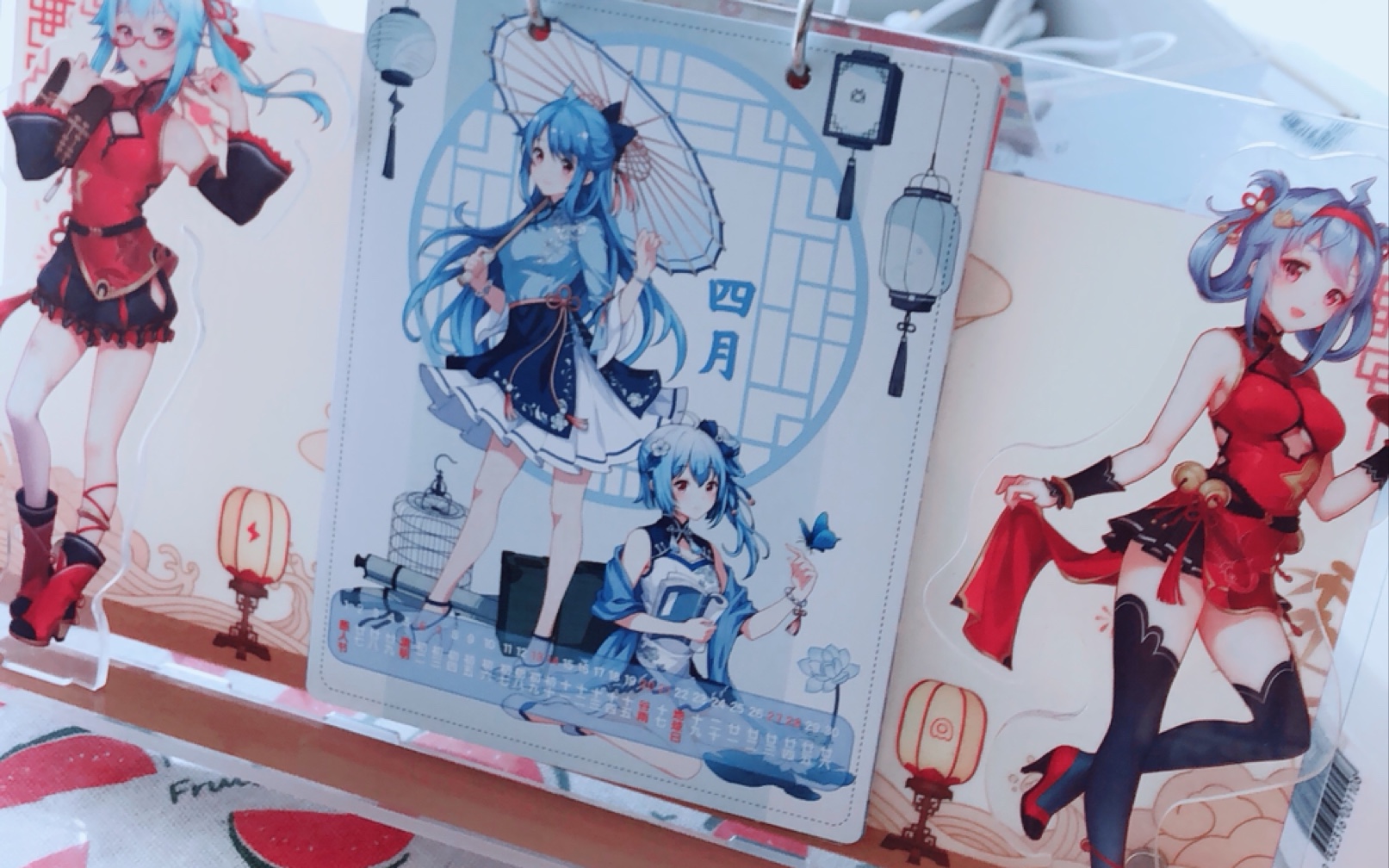 bilibili 干杯2019. 2233娘台历开箱