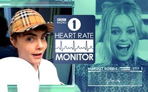 [图]Margot Robbie HEART RATE MONITOR ft. Cara Delevingne, Alexander Skarsgård & Bull