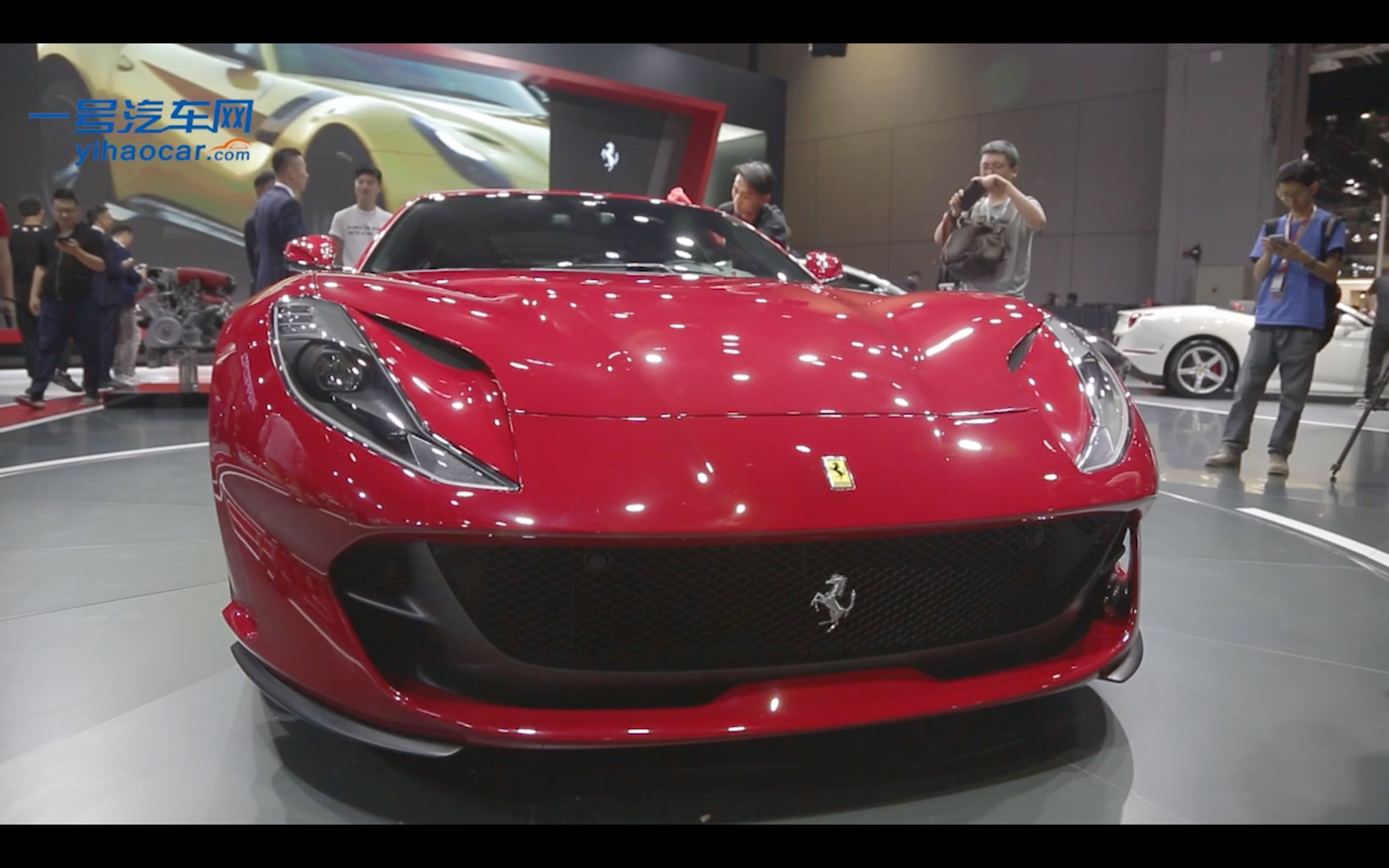 全新法拉利812 superfast震撼来袭上海车展