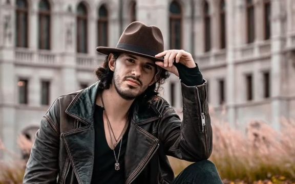 【时尚街拍】匈牙利的帅哥!