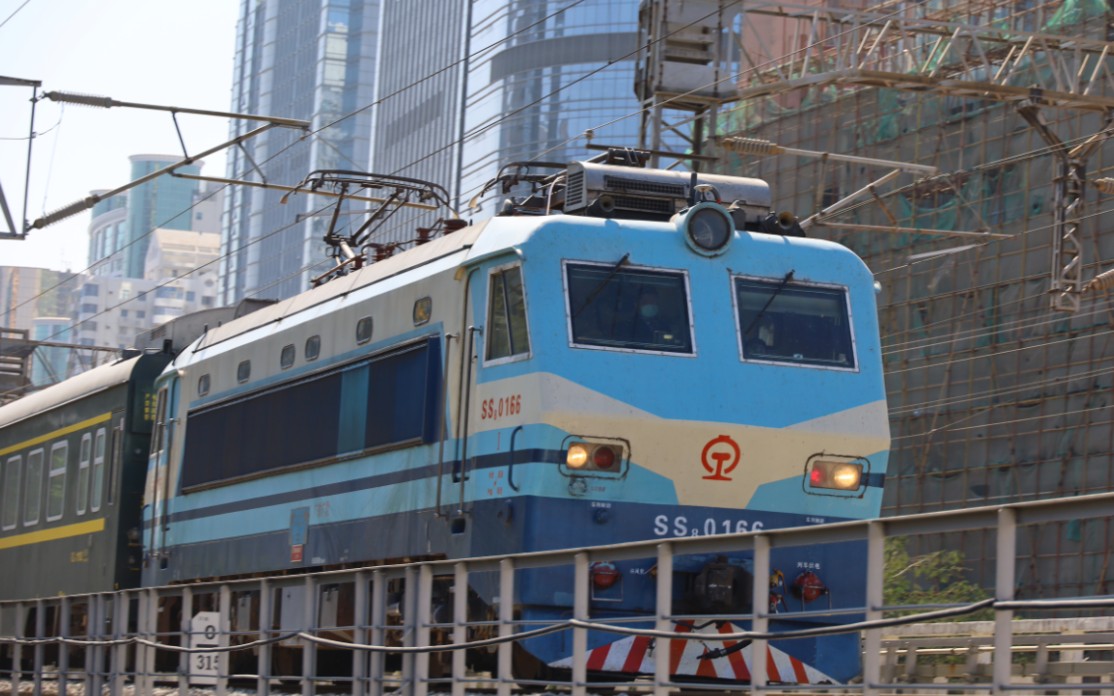 考古视频 两年前的1月1日,在老街拍摄z8006