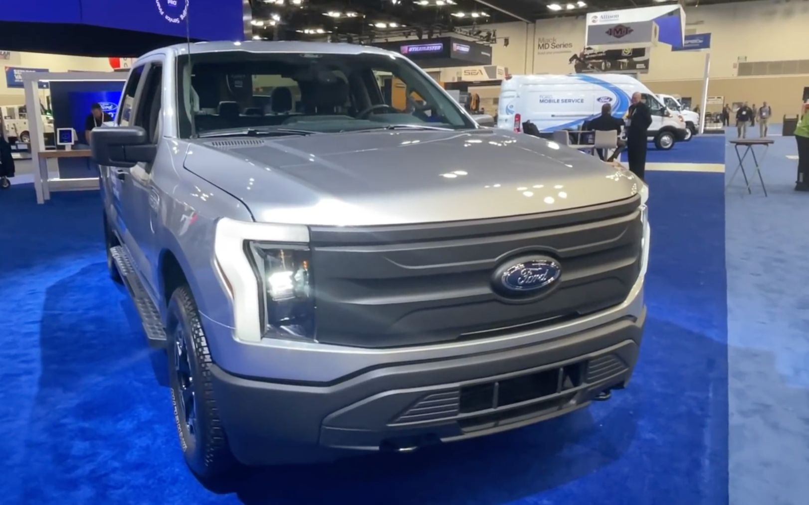 【熟肉】2022款福特纯电动f150皮卡 纯电动全顺的底盘