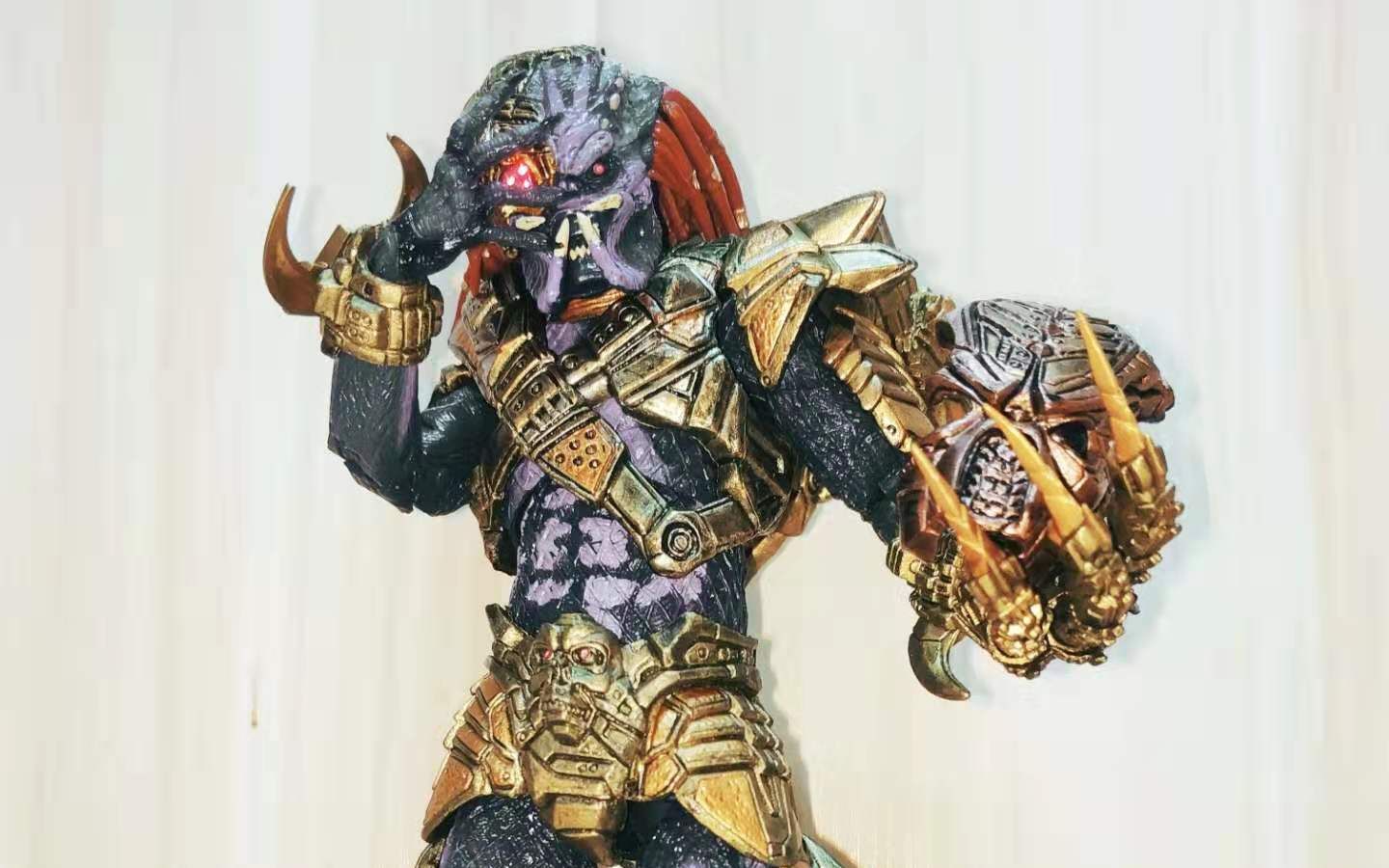 铁血战士neca7寸可动终极豪华版镭射铁血长老