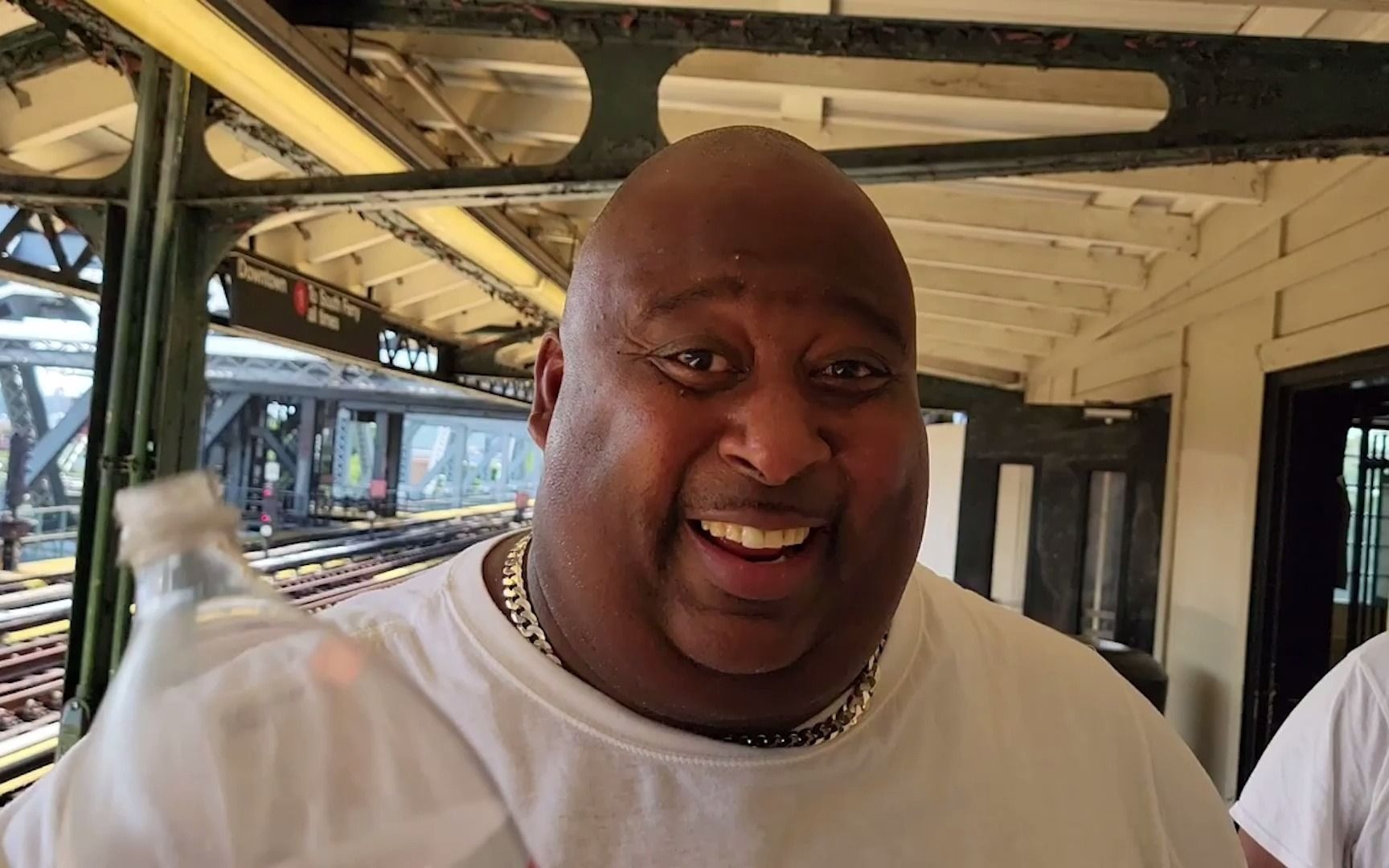 【碳酸教父|深渊巨喉】教父在车站打嗝,或与火车试比高