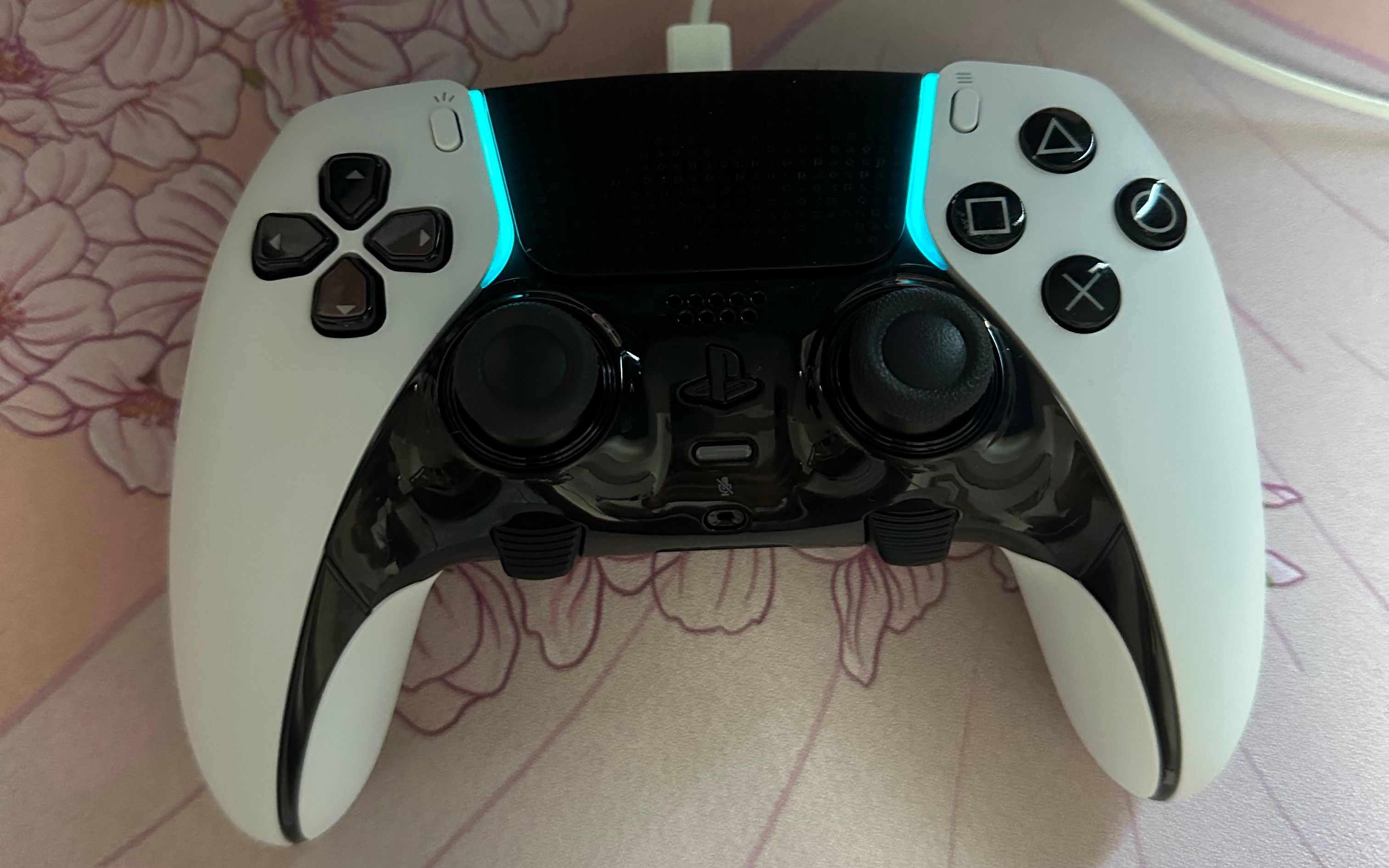 逐渐熟悉ps5精英手柄