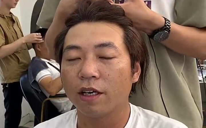 其实丑的不是脸而是发型济南男士发型设计济南男士发型圆脸barbershop