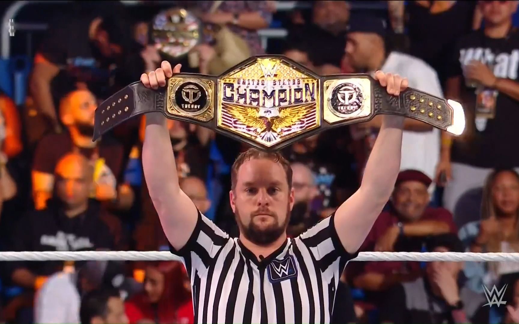 wwe爆裂震撼出场秀 全能王莱斯利大海啸布朗森里德奥斯丁理论