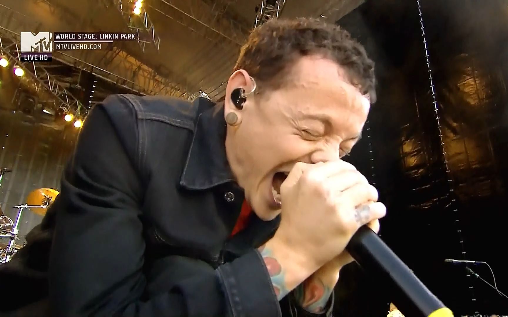 [图]林肯公园Linkin Park - Given Up Live Moscow, Russia 2011 [ Red Square ] 4K_60FPS