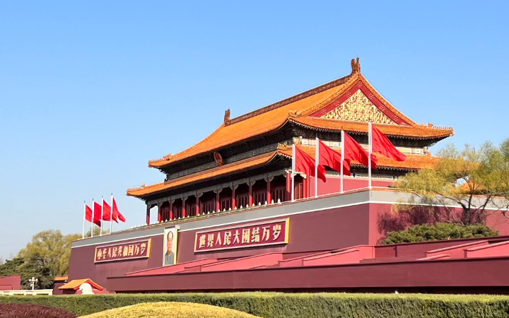 祖国万岁,为祖国而骄傲.