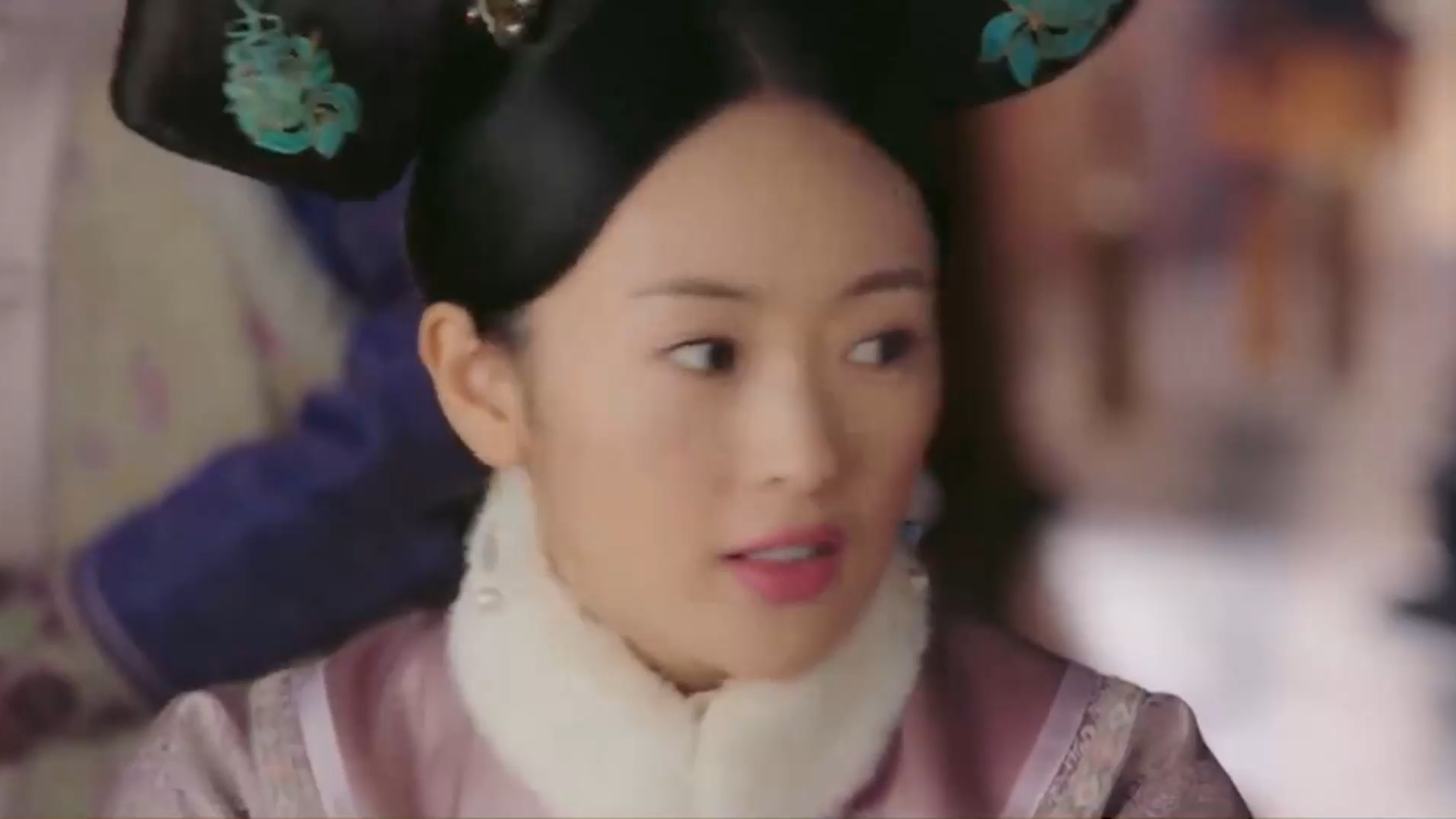 高晞月一生高傲,却最终孤身在雪地薨逝,死前身边只有孔雀陪伴