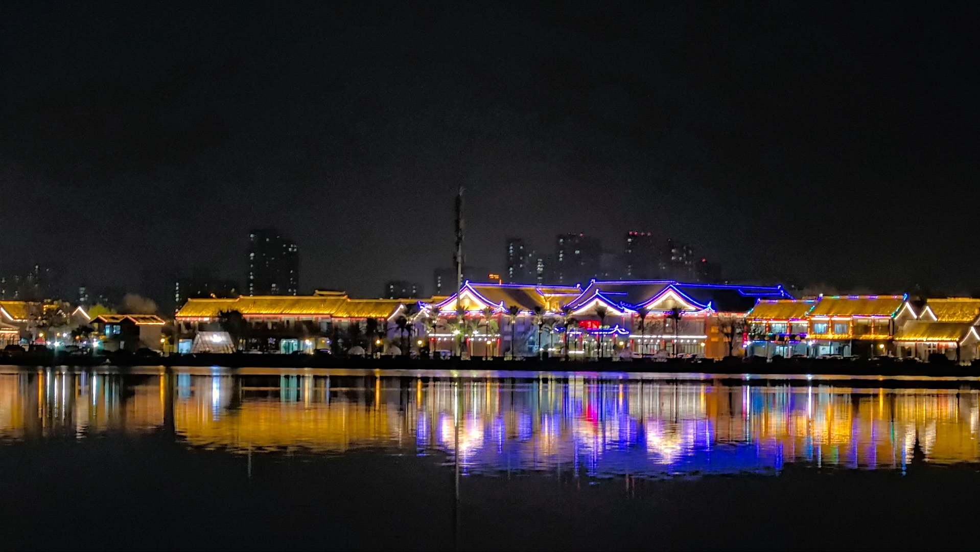 聊城夜景 东昌湖图片