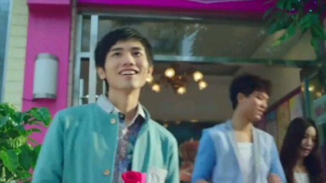 人罗磊(原嘉佳卡通成员牛奶哥哥)出演巴啦啦小魔仙之魔法的考验片段