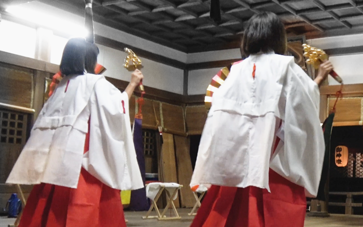 8岁神社巫女见过如此萌萌哒的巫女姐妹吗4k