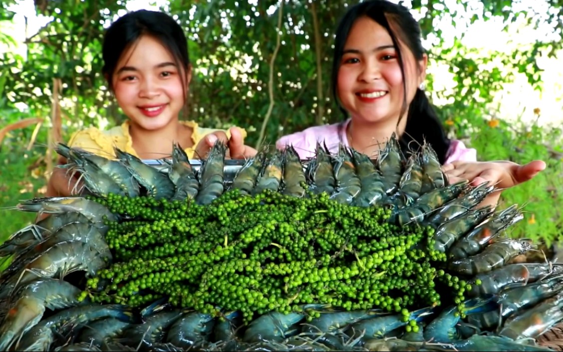 [图]【野生厨房】青胡椒+黑虎虾，香味十足~