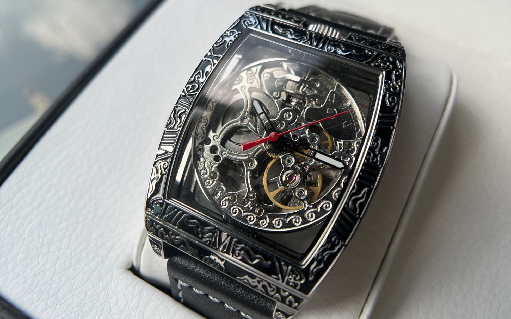 boux品牌镂空克罗心雕花机械男表