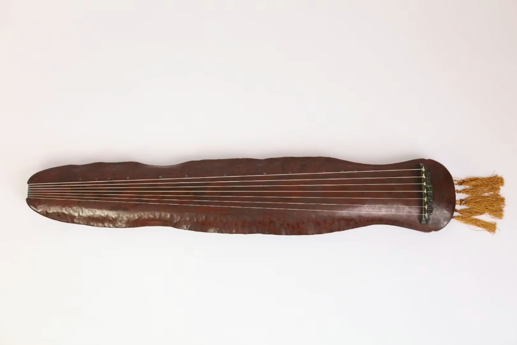 昆明古琴奔雷室复刻胡若思旧藏蕉叶古琴