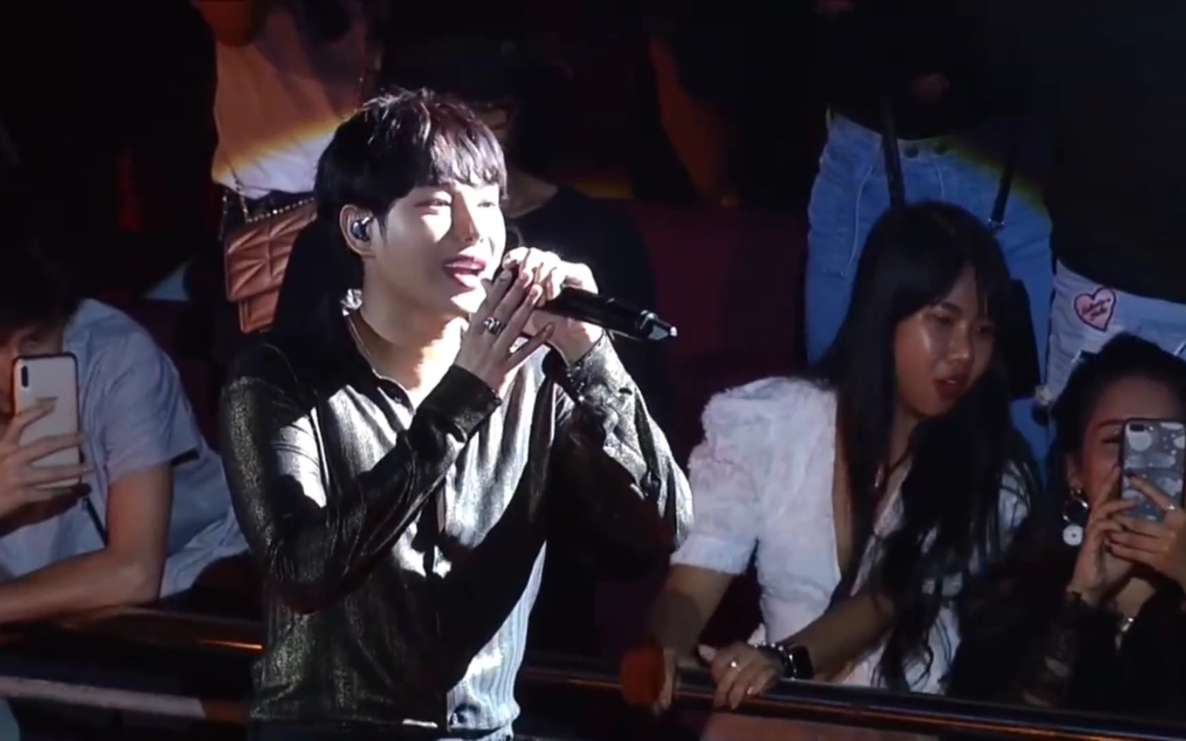 泰国曼谷商业中心明星音乐演唱会ioo