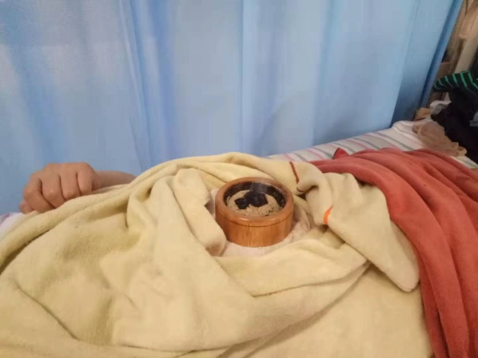 脐灸的功效:(纯阳之火)1升清降浊,健脾和胃2通利