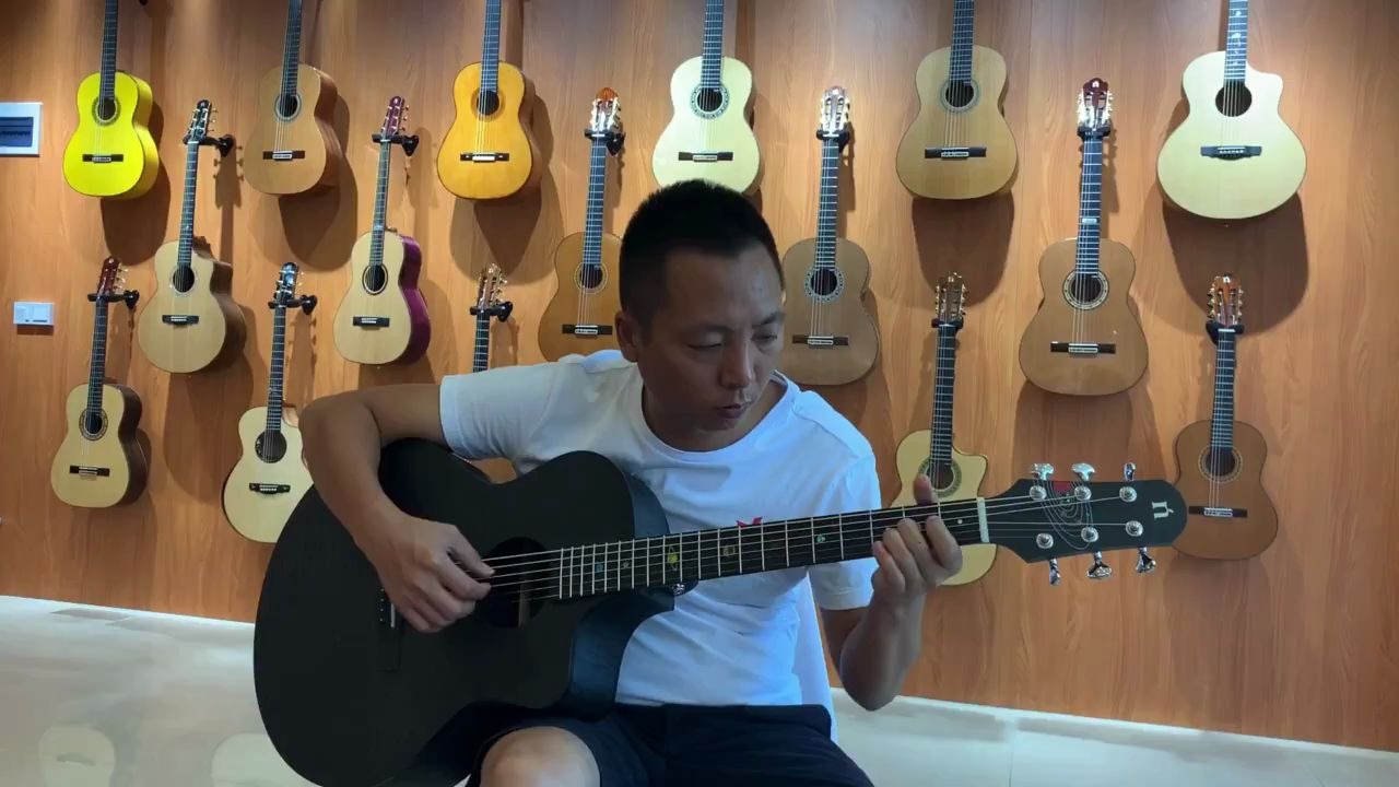 正安县重庆青年赵建峰与吉他之乡的协奏曲