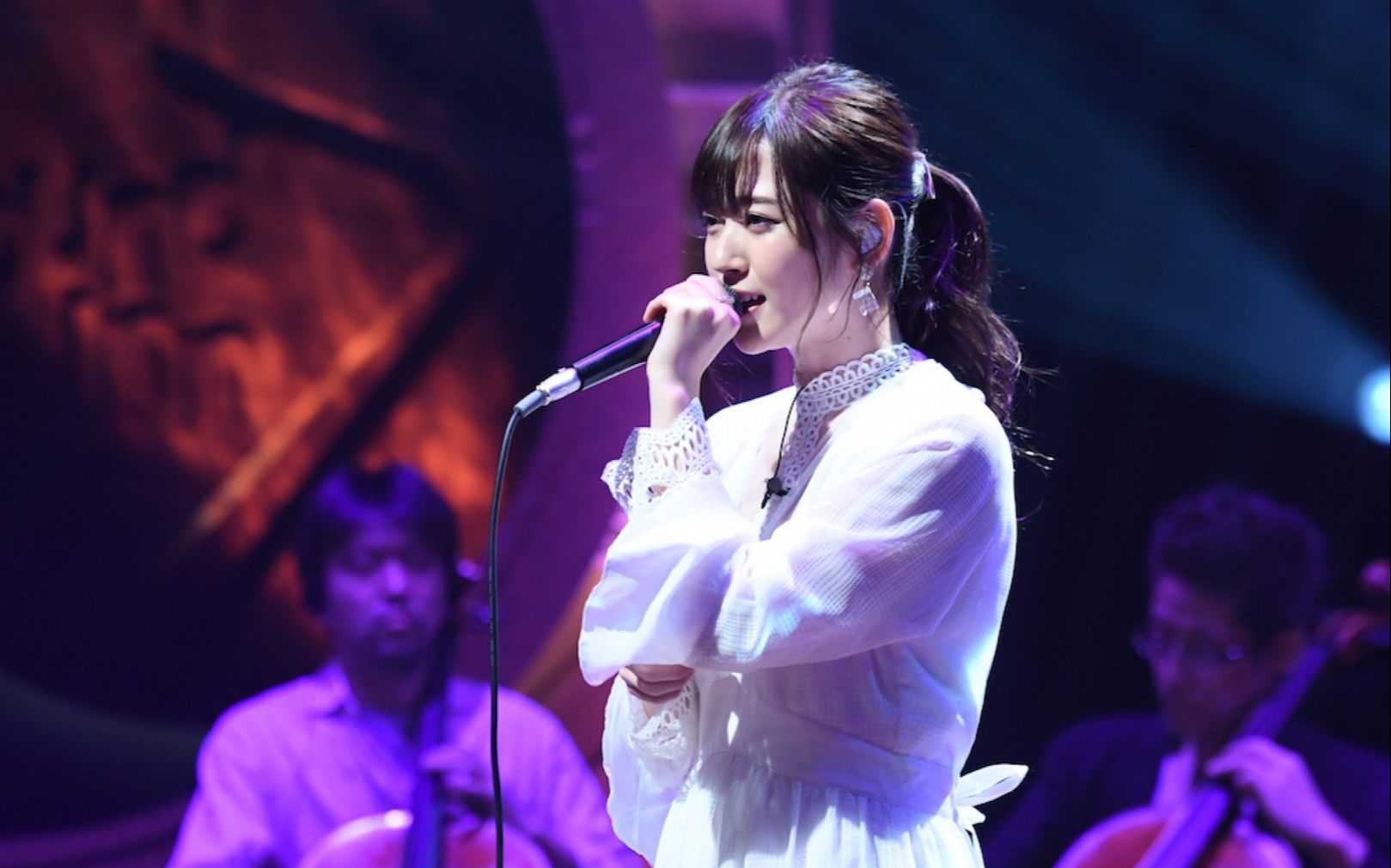 铃木爱理 - 三日月 (18.10.20.bs sound inn s)_哔哩哔哩_bilibili