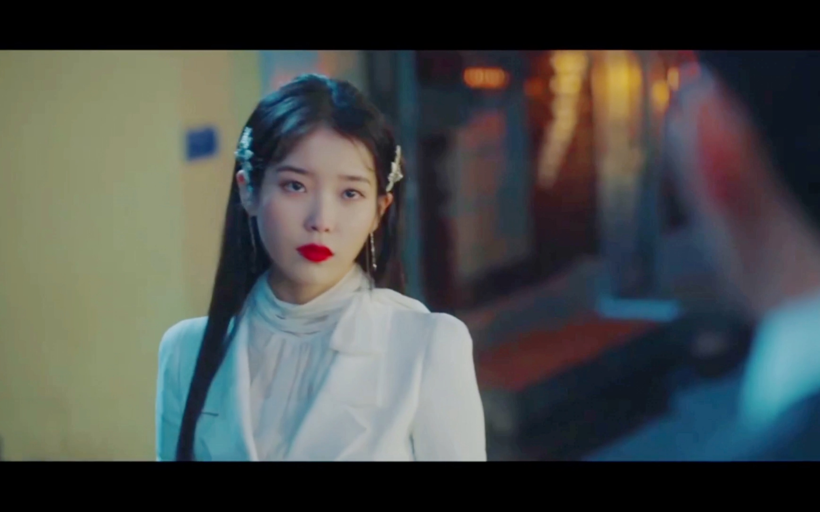 韩剧德鲁纳酒店混剪mv——iu美艳登场