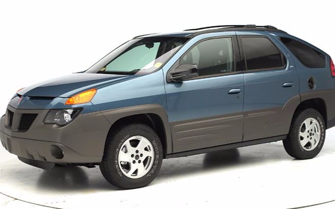 应b站友人-泥渣宰-上传 2001款 庞蒂亚克 aztek 正面45%测试 美国高速