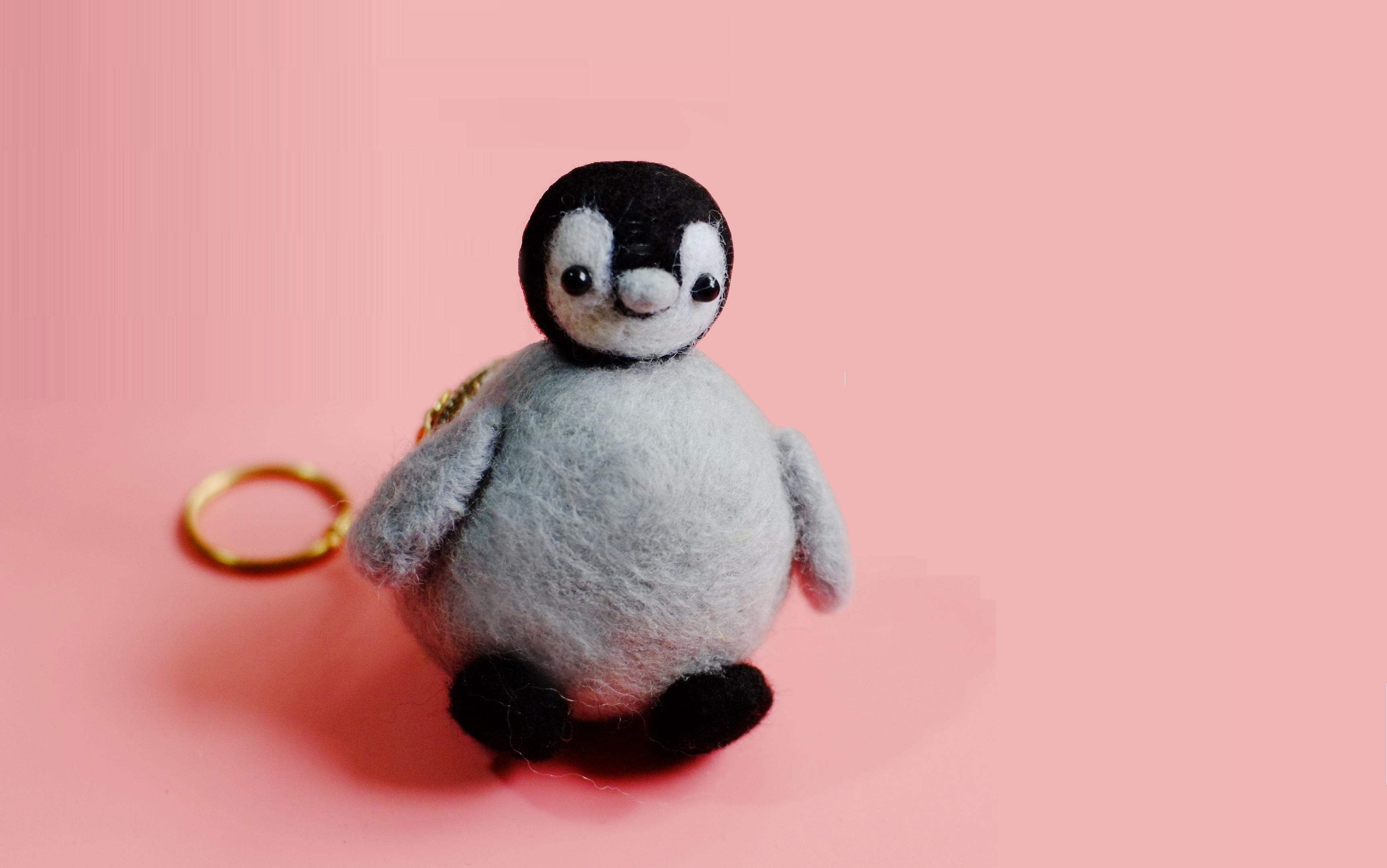 四月手作5cm羊毛毡小企鹅口金包教程