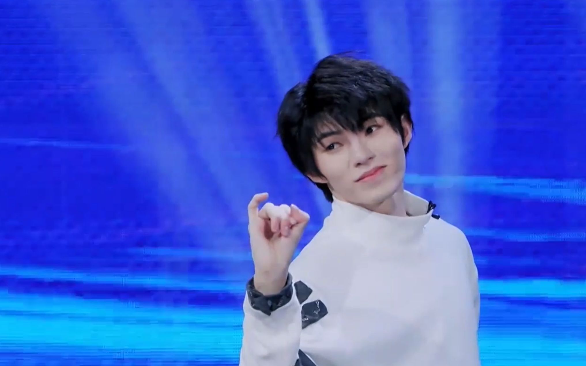 青3210227初舞台即兴女团舞加试刘隽cut