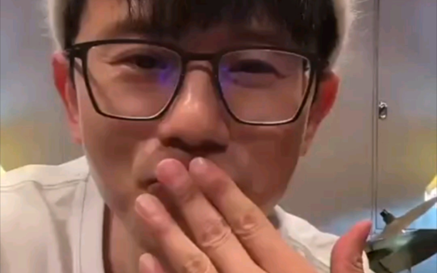 杰哥的晚安吻值得纪念的2022年五一节