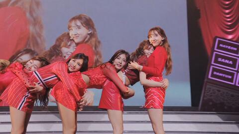 Twice Heart Shaker 4k 18 Candy Pop Showcase Live Tour 哔哩哔哩 Bilibili Twice Heart Shaker 4k 18 Candy Pop Showcase Live Tour 哔哩哔哩 Bilibili