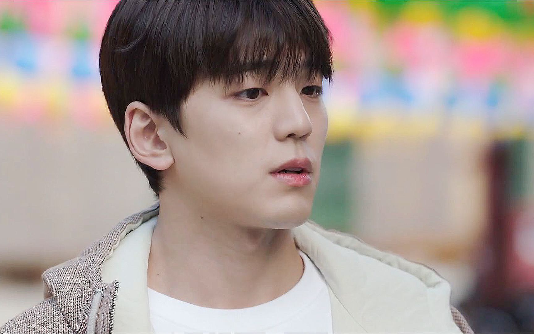 金旻奎《神圣的偶像》7大神官最信任的女人却成了魔王的傀儡 影视