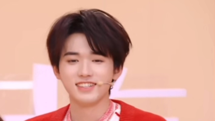 宋亚轩:溜溜梅,溜溜梅真老脆了