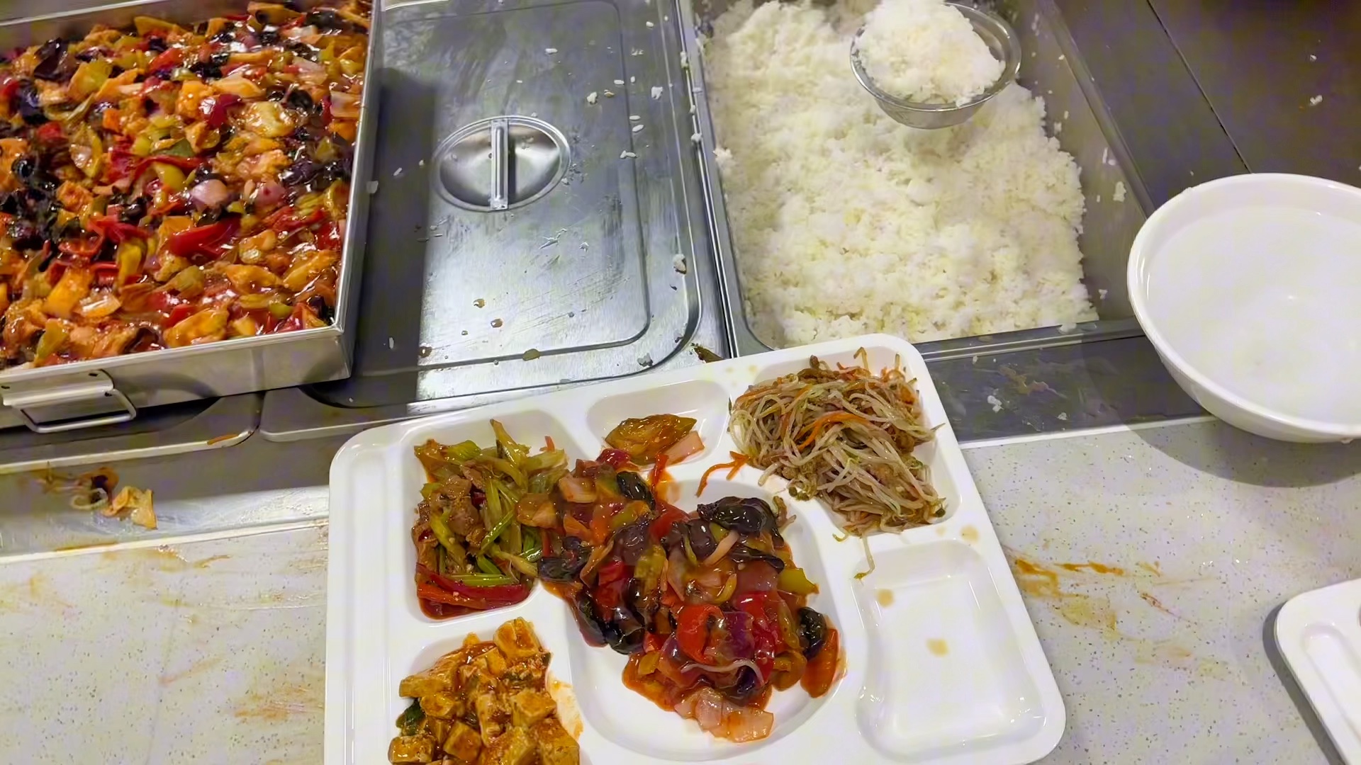 在比亚迪6.9元的员工餐怎么样