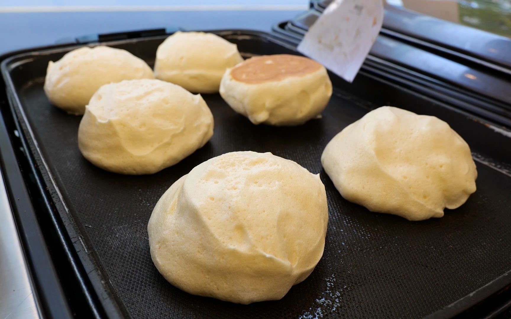 软绵绵~ 3段薄煎饼 – 韩国街头美食