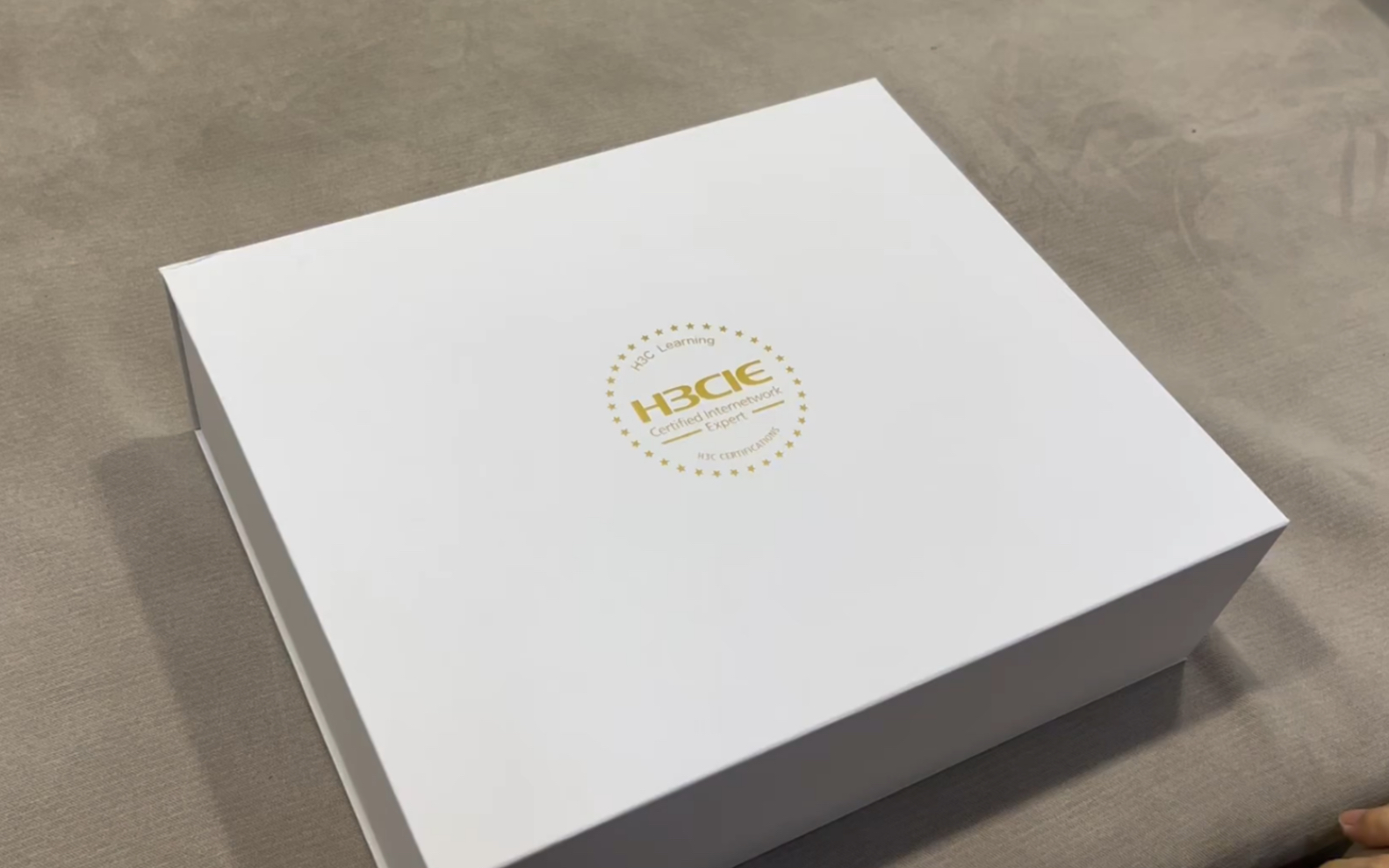 h3cie rs 大礼盒,只要努力就会有回报