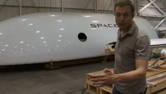 【SpaceX 双语】马斯克带你参观SpaceX 之 猎鹰1号、猎鹰9号和龙飞船 - Elon SpaceX Tour_Falcon1 Dragon