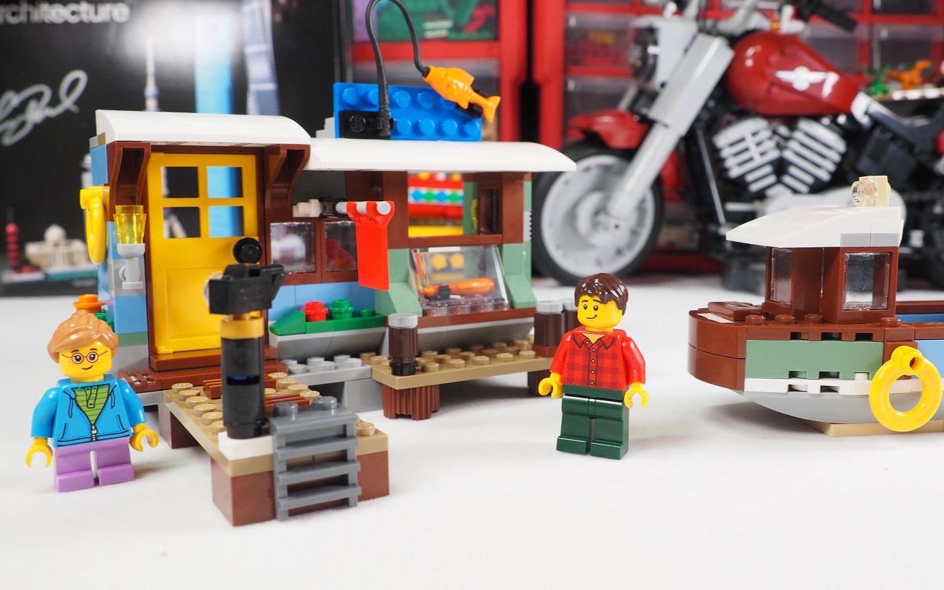 乐高拼装用乐高31093搭建一座渔人码头还有渔船喔