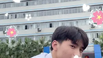 重庆新华电脑学校~少年感是什么？