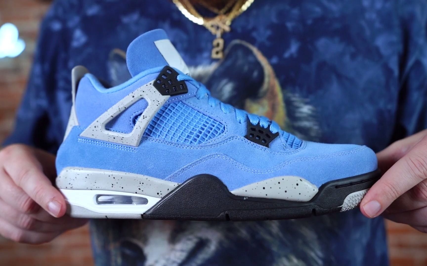 抢先看!aj4北卡蓝_哔哩哔哩 (゜-゜)つロ 干杯~-bilibili